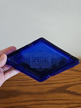 Vintage Camel Special Lights Cobalt Blue Glass Ashtray Tote 8